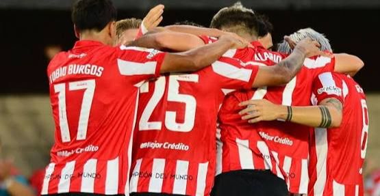 Estudiantes de la Plata molesto por entrega de “título fantasma” a Rosario