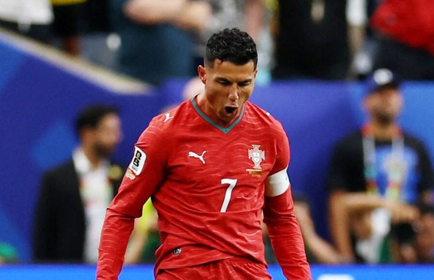 Cristiano y el récord mundialista con el que superó a Messi