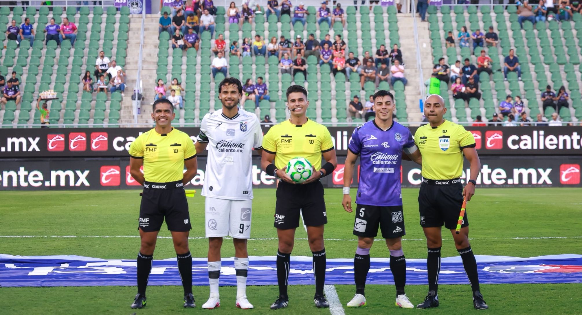 VAR demora seis minutos en revisar una jugada en la Liga de México