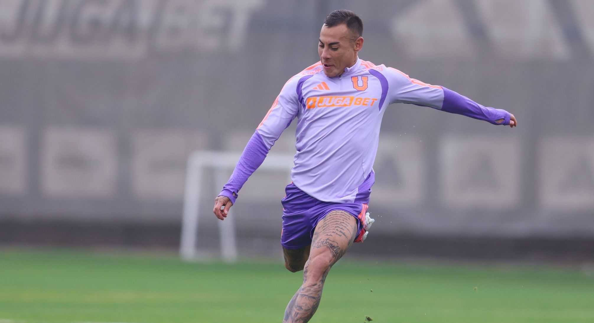 Eduardo Vargas:”Es decisión de Alexis si quiere venir a a la U o jugar en Chile”