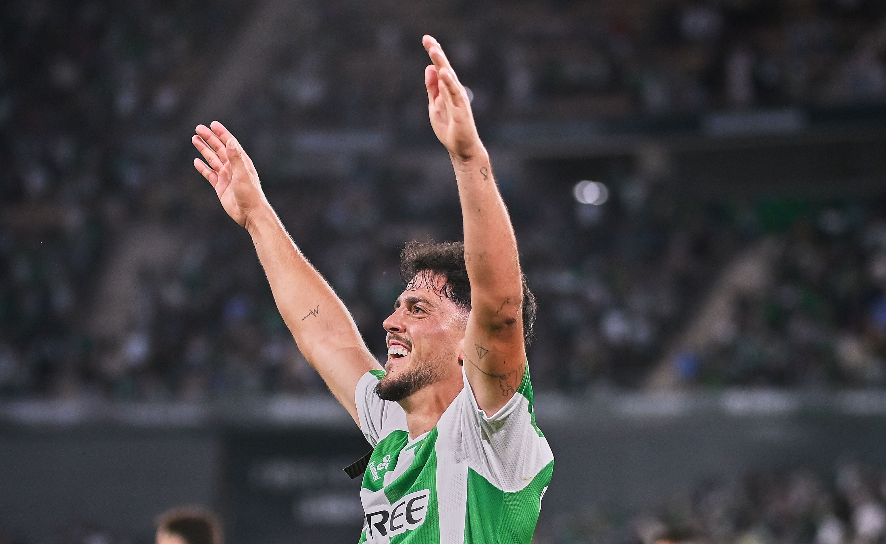 Pellegrini lo hace otra vez: Betis vence al Elche y saca pasajes a la Champions
