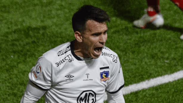 Mouche contra Mosa: “Envió a la barra brava a apretarnos”