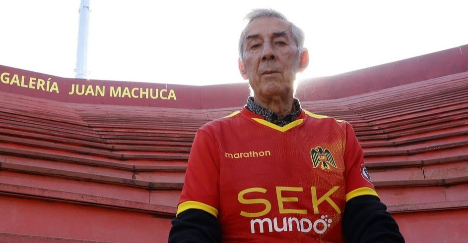 Juan Machuca tribuna1.jpg
