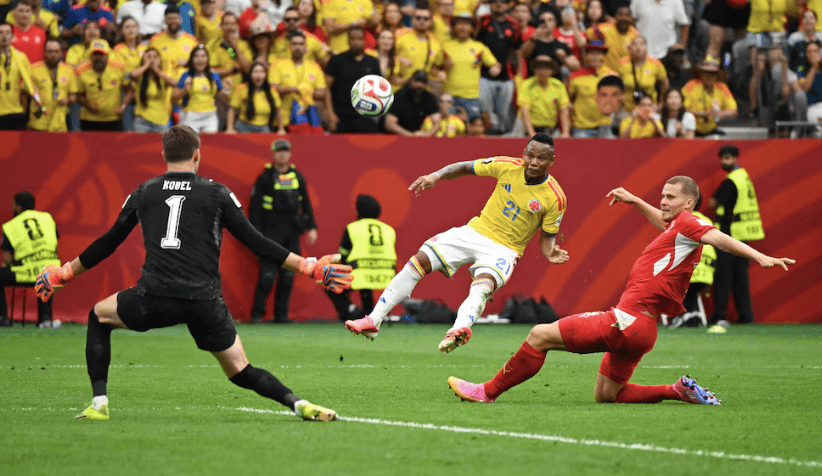 Campaz amenazado de muerte por perderse un gol