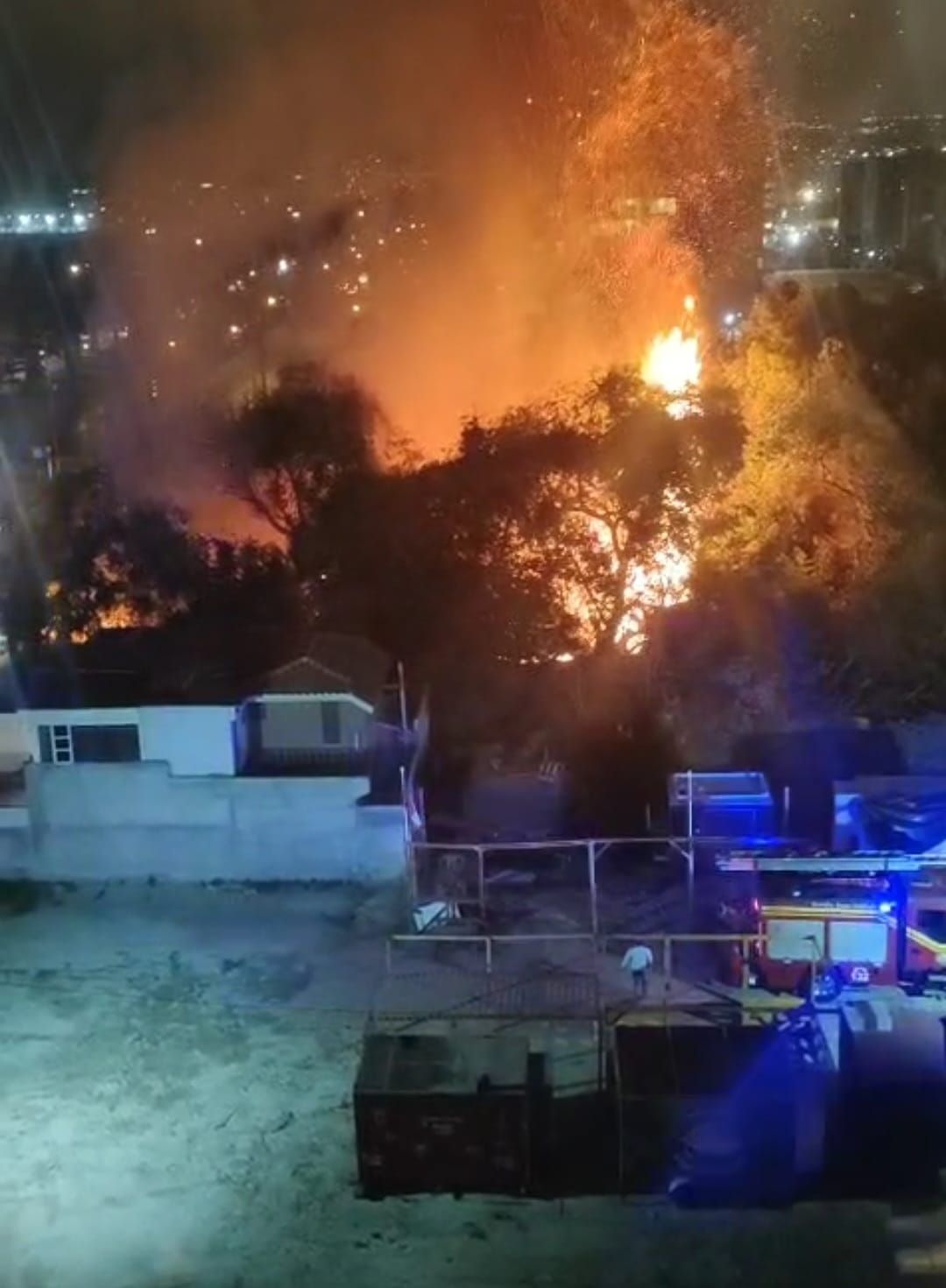Banderazo en La Serena culminó con incidentes e incendio