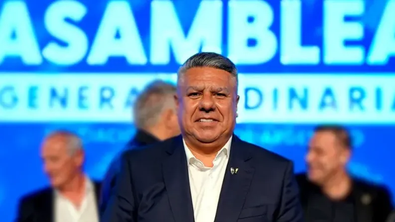 El escándalo que golpea a Chiqui Tapia: así se habrían desviado millones desde la AFA