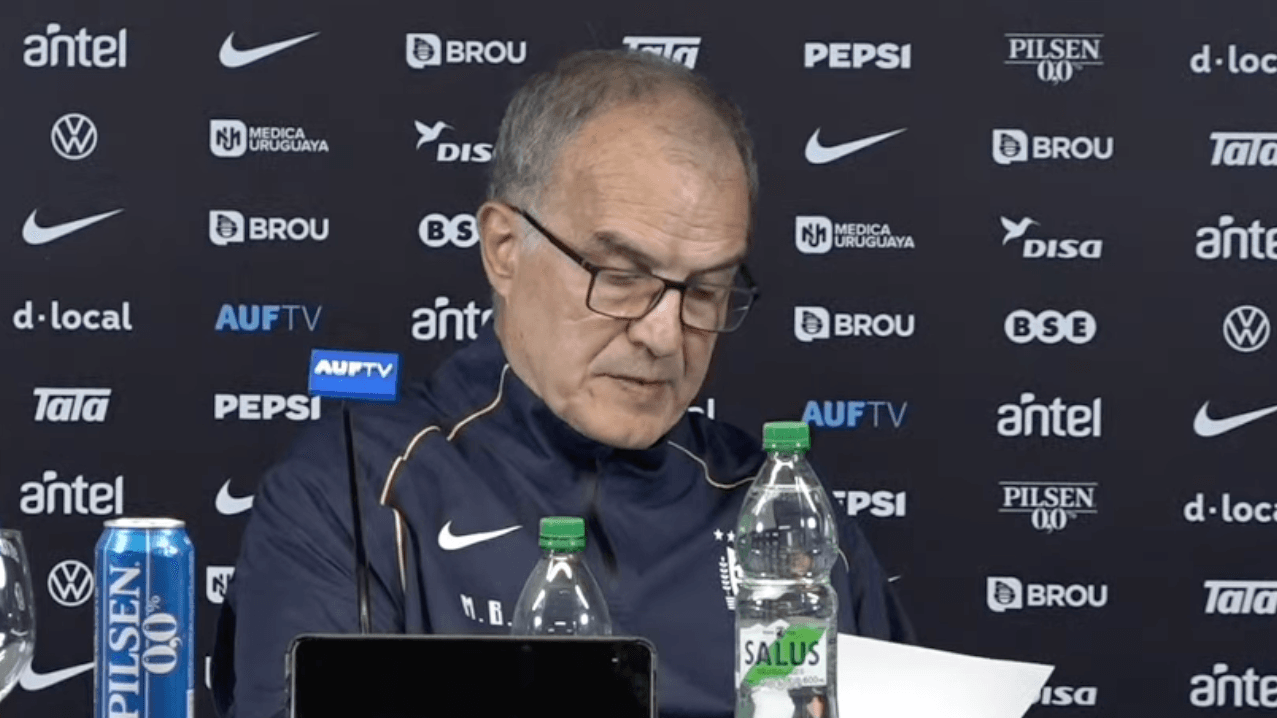 Bielsa tras el fracaso de Uruguay: 90 minutos, despedida y negación de un quiebre