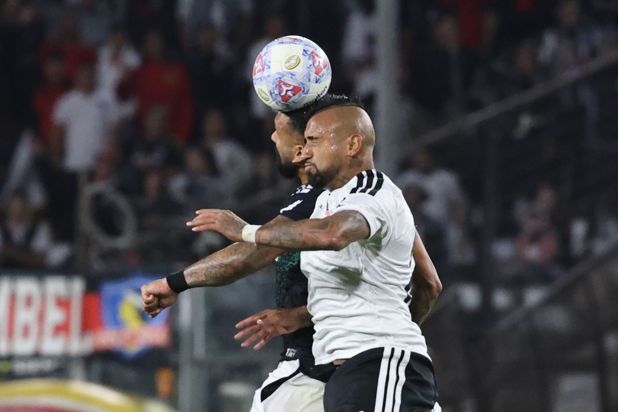 Colo Colo a punta de ollazos perdió con Palestino 1-0