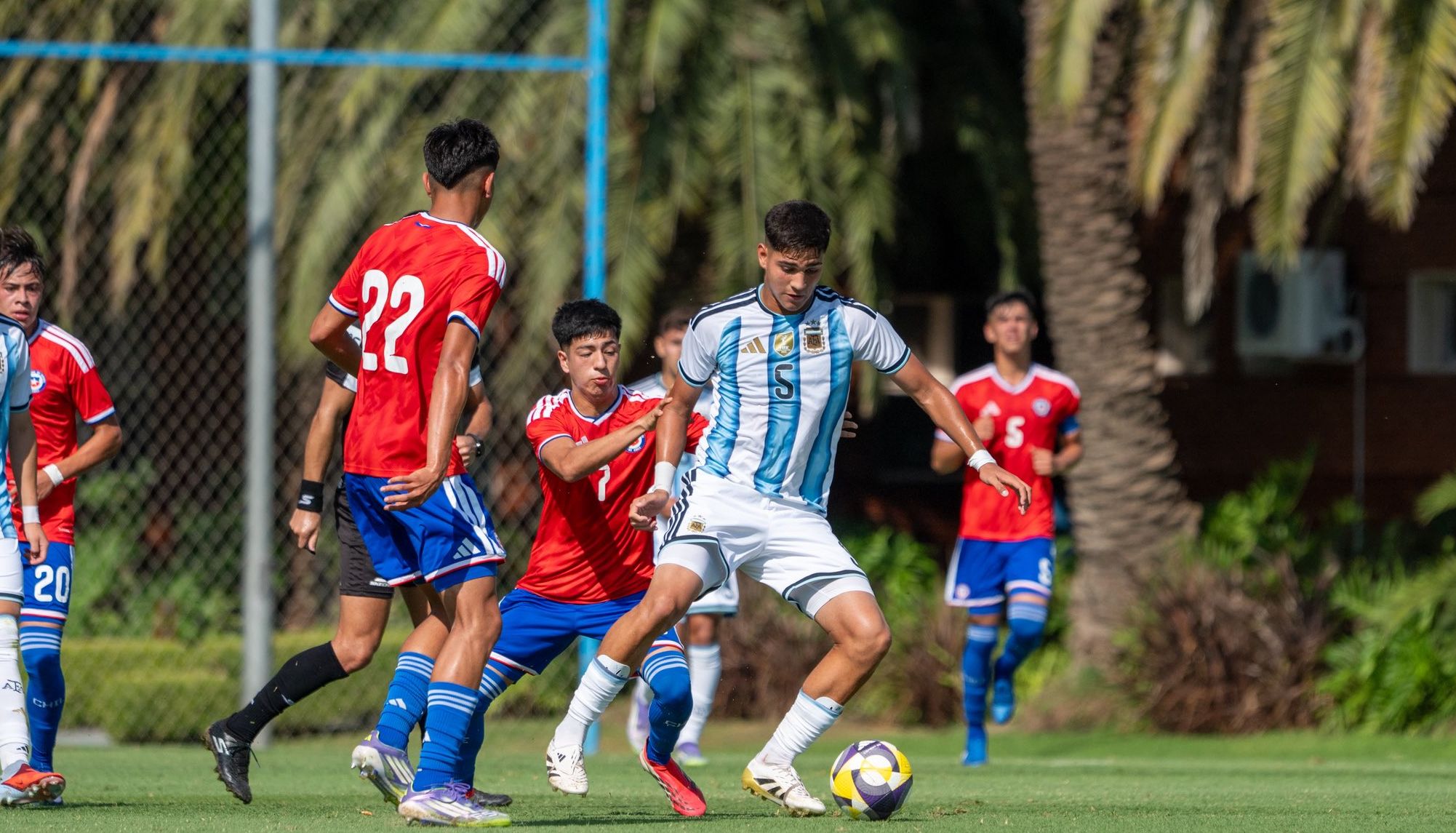 La Roja sub 17 fue goleada por Argentina en partido de preparación
