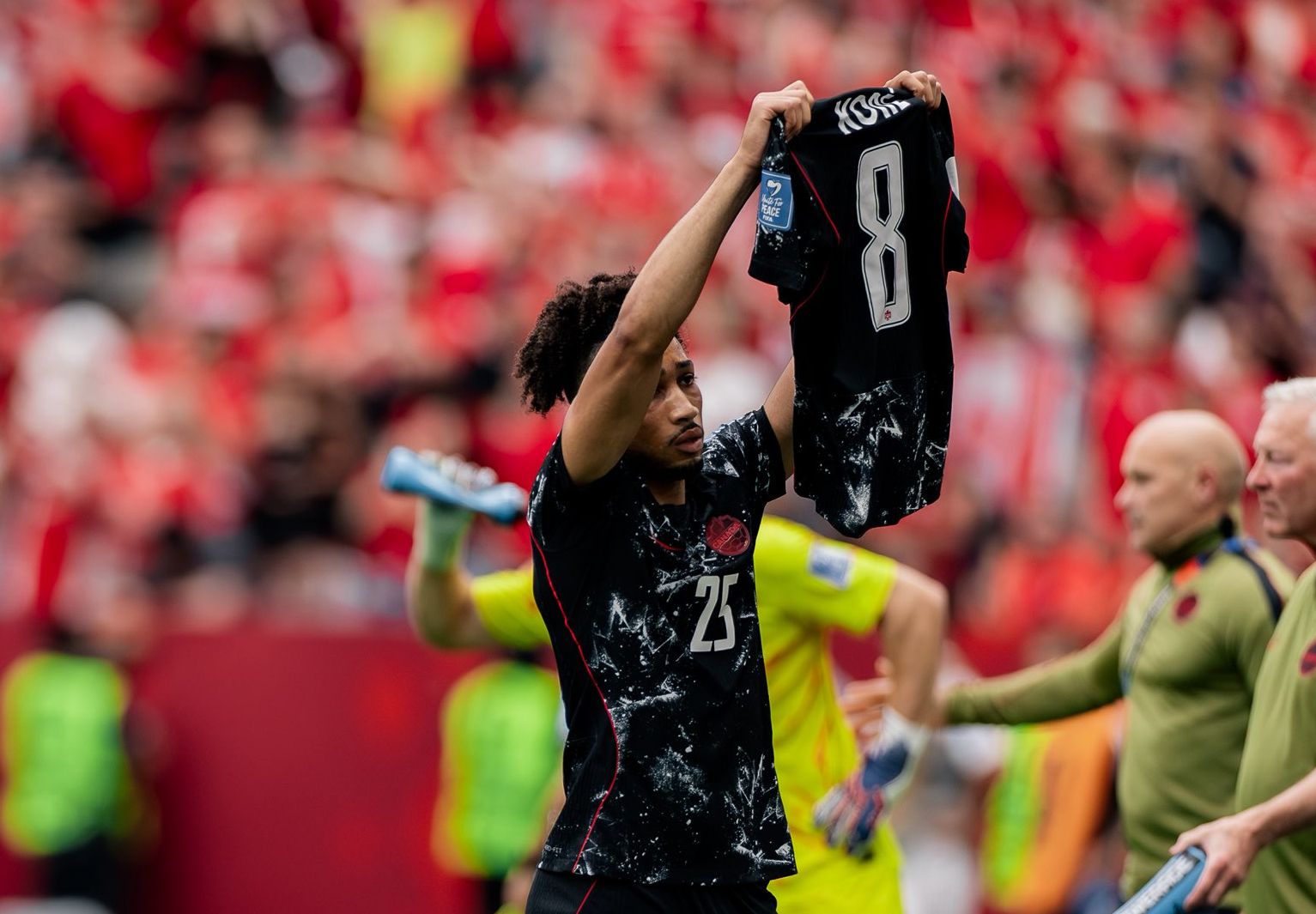 La goleada triste de Canadá: grave lesión opaca triunfo ante Qatar