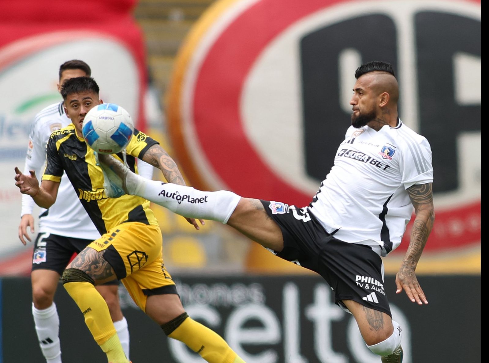Colo Colo con números de promoción