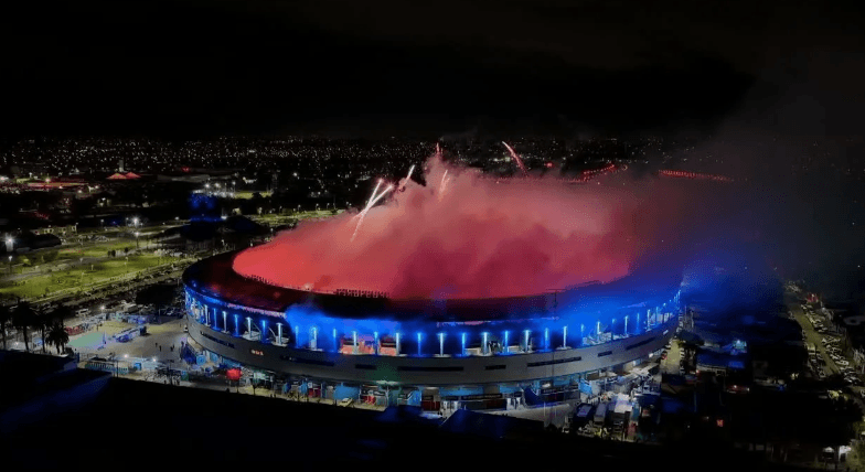 Dura sanción a Racing por los fuegos artificilaes contra Flamengo