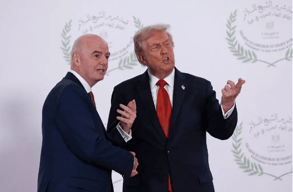 ¿Por qué Infantino anda con Trump para todos lados?
