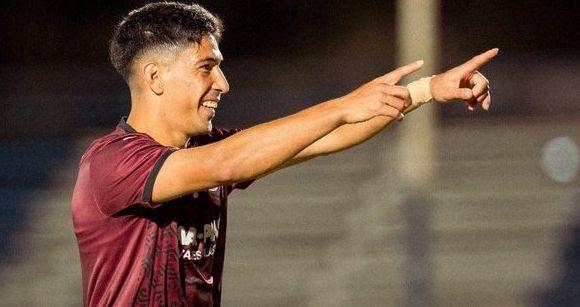 Salomón Rodríguez es figura goleadora en Uruguay