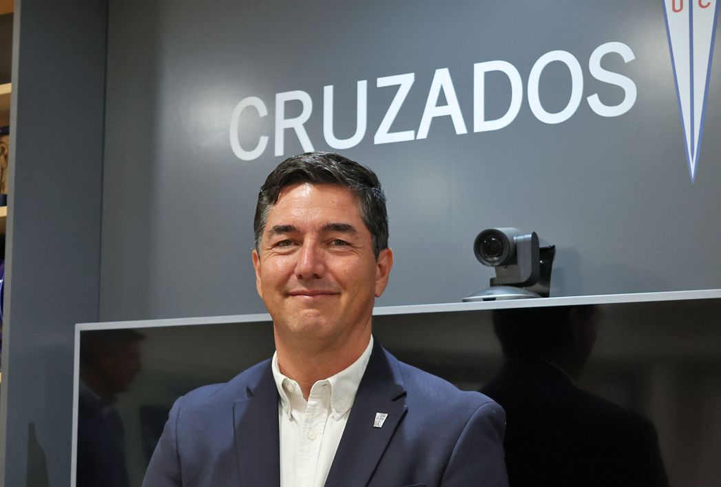 Grupo Claro toma el poder en la UC con varios ex CDF en la mesa