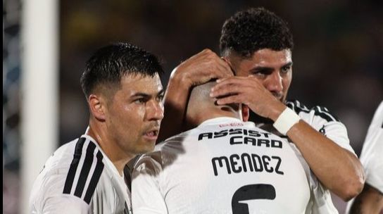 Colo Colo supera a Peñarol en horrorosa definición a penales 