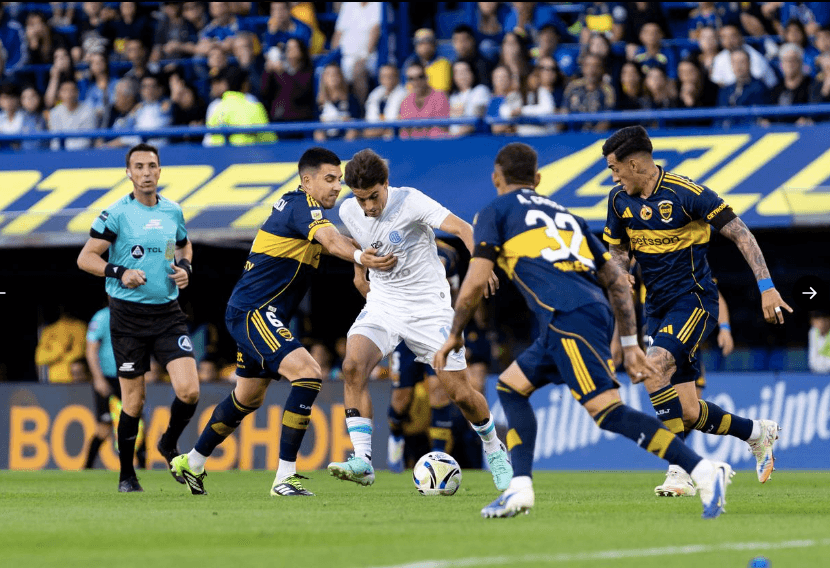 Boca y Palacios no logran levantar