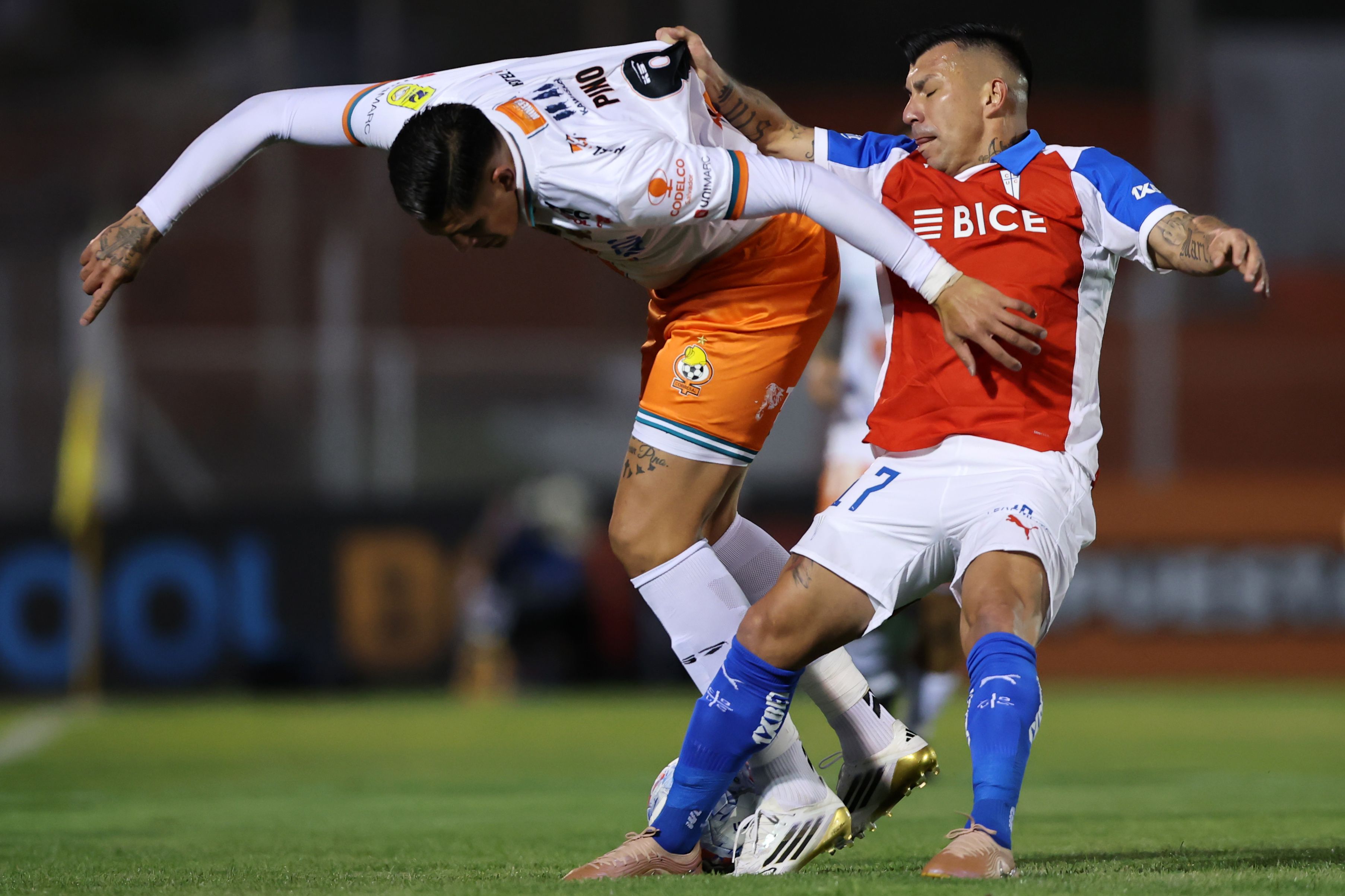 Cobresal destiñó a la UC