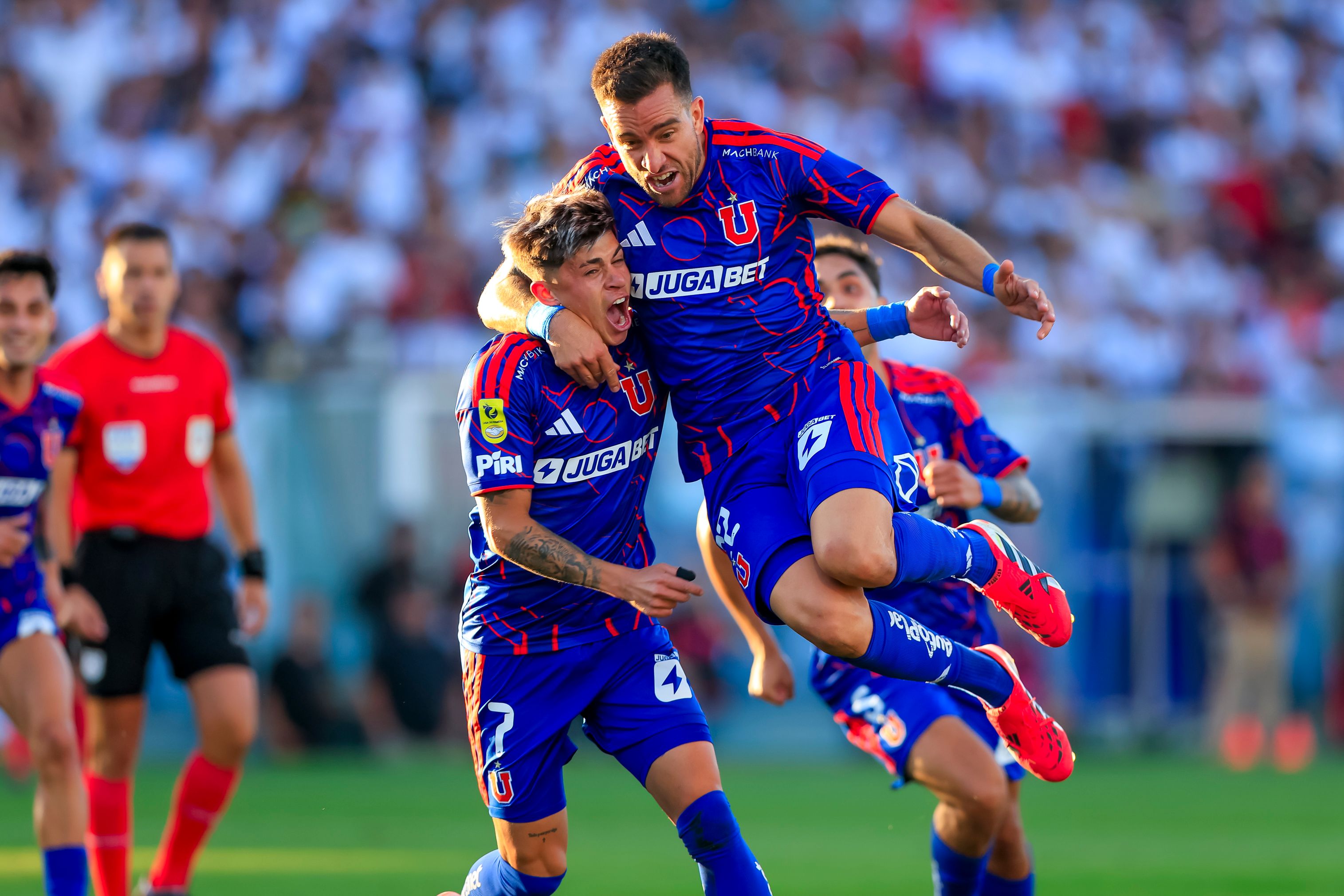 Paqui vive: la U gana en el Monumental