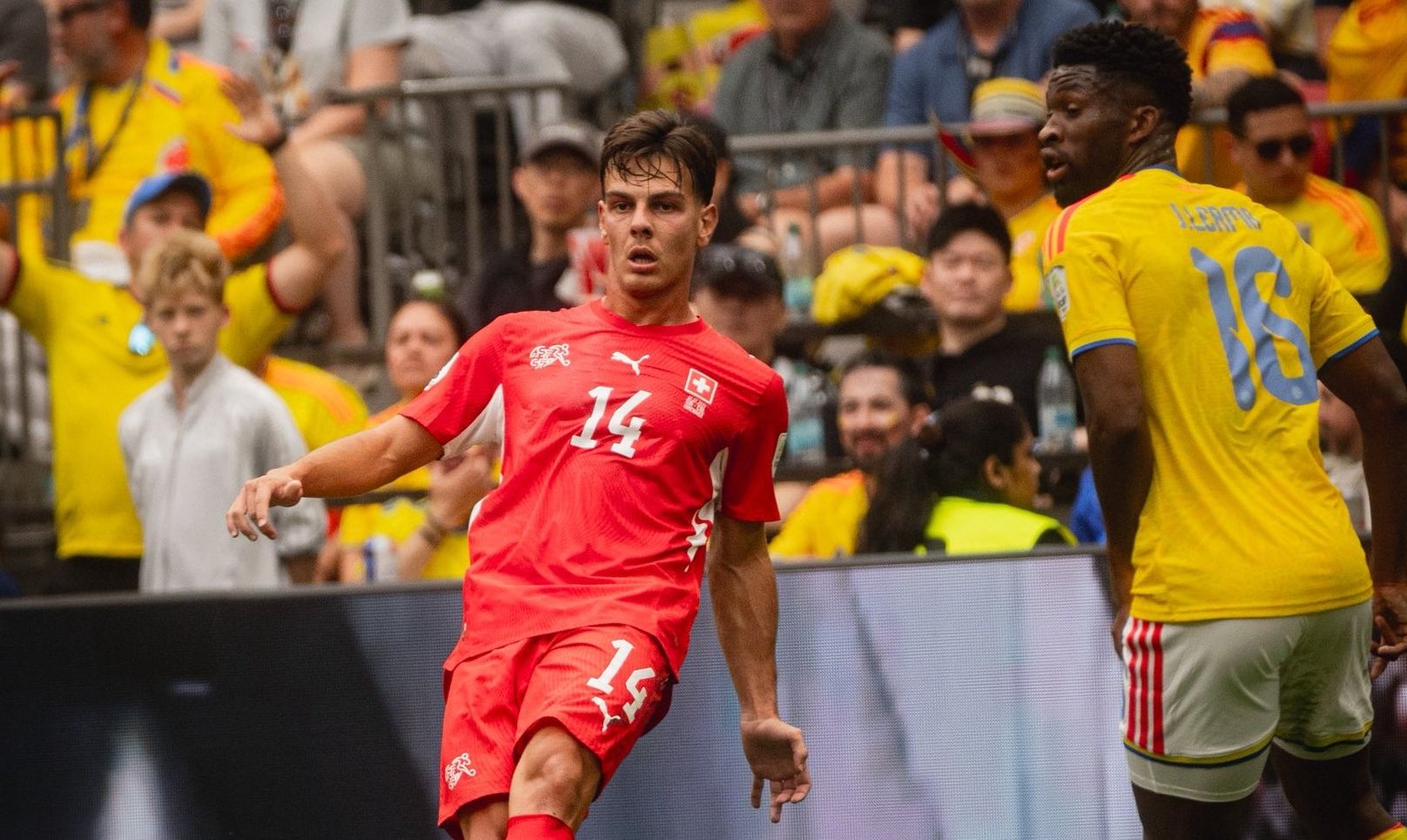Suiza hizo poco pero se llevó el premio de la clasificación ante Colombia 