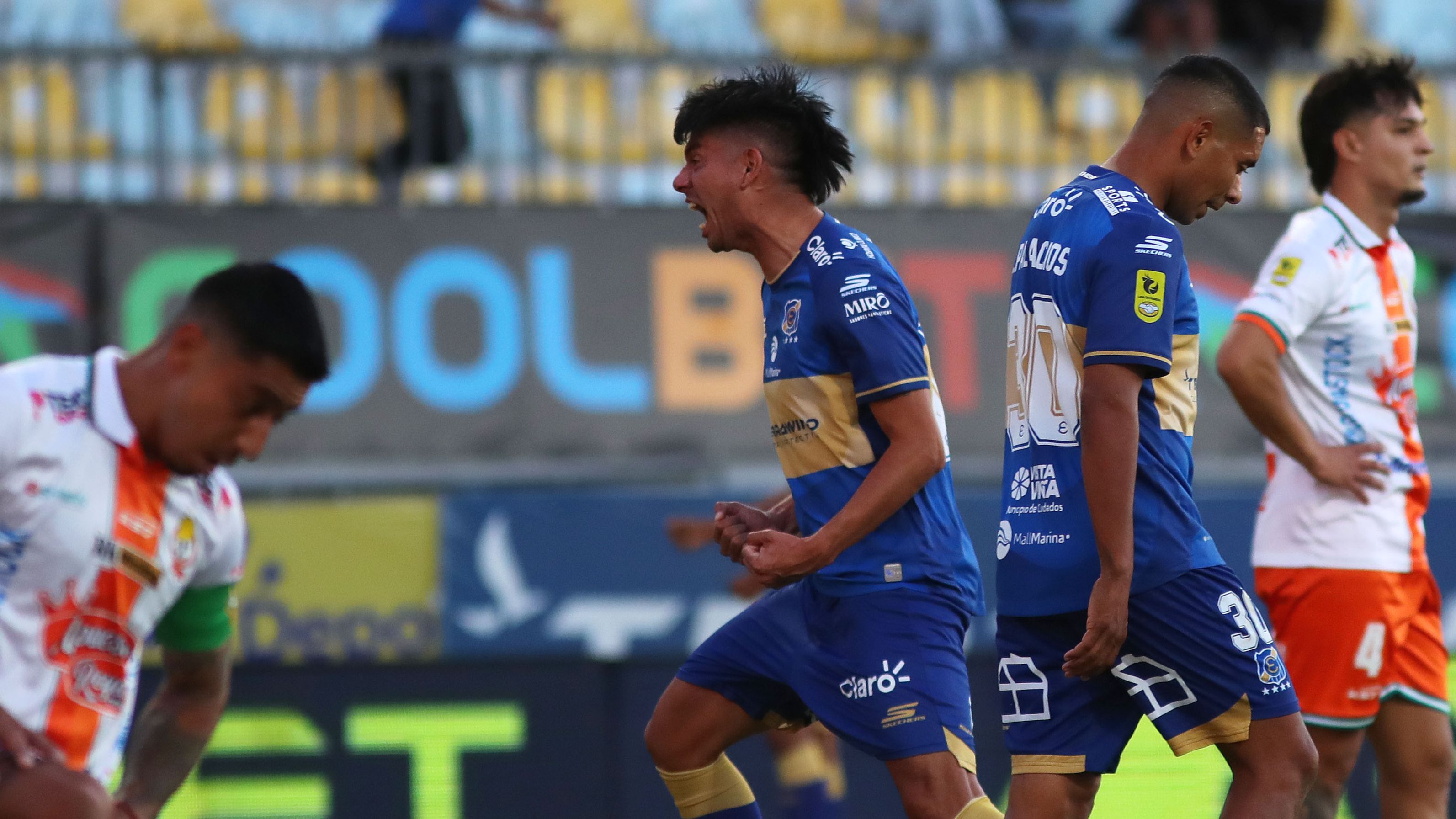 Everton y el VAR le dan otro golpe a Cobresal