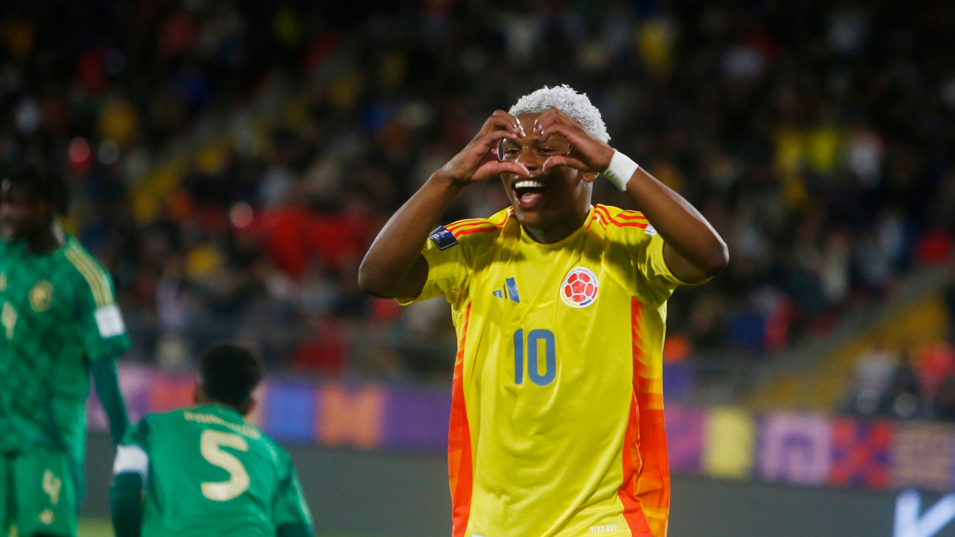 Colombia lucha para vencer a Arabia; Estados Unidos golea