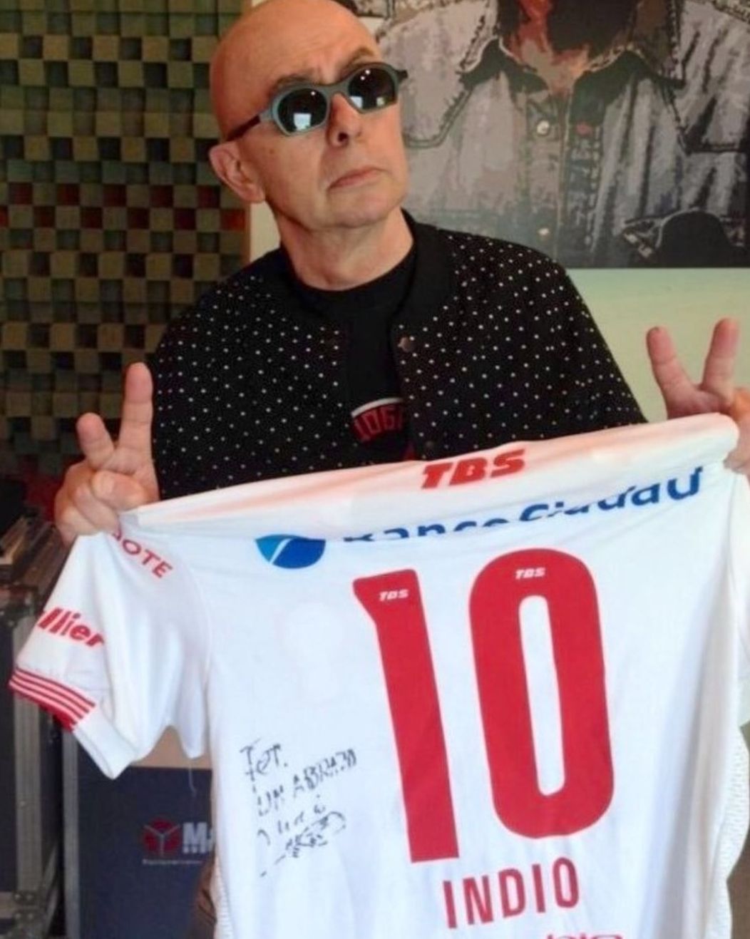 Cómo impactó el Indio Solari en la cultura del fútbol 
