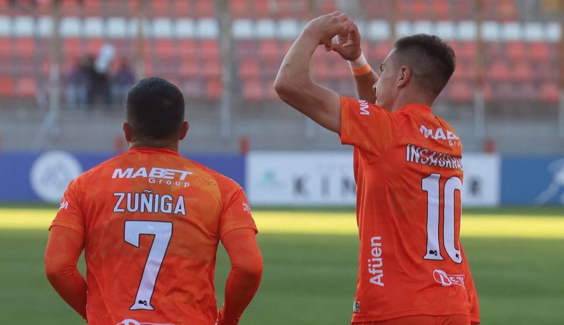 Cobreloa superó a Antofagasta y es líder en polémico clásico del norte