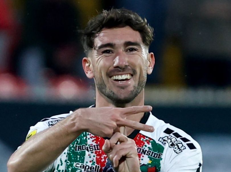 Palestino y una noche redonda: gol del año, vence a Coquimbo y se mete cuarto