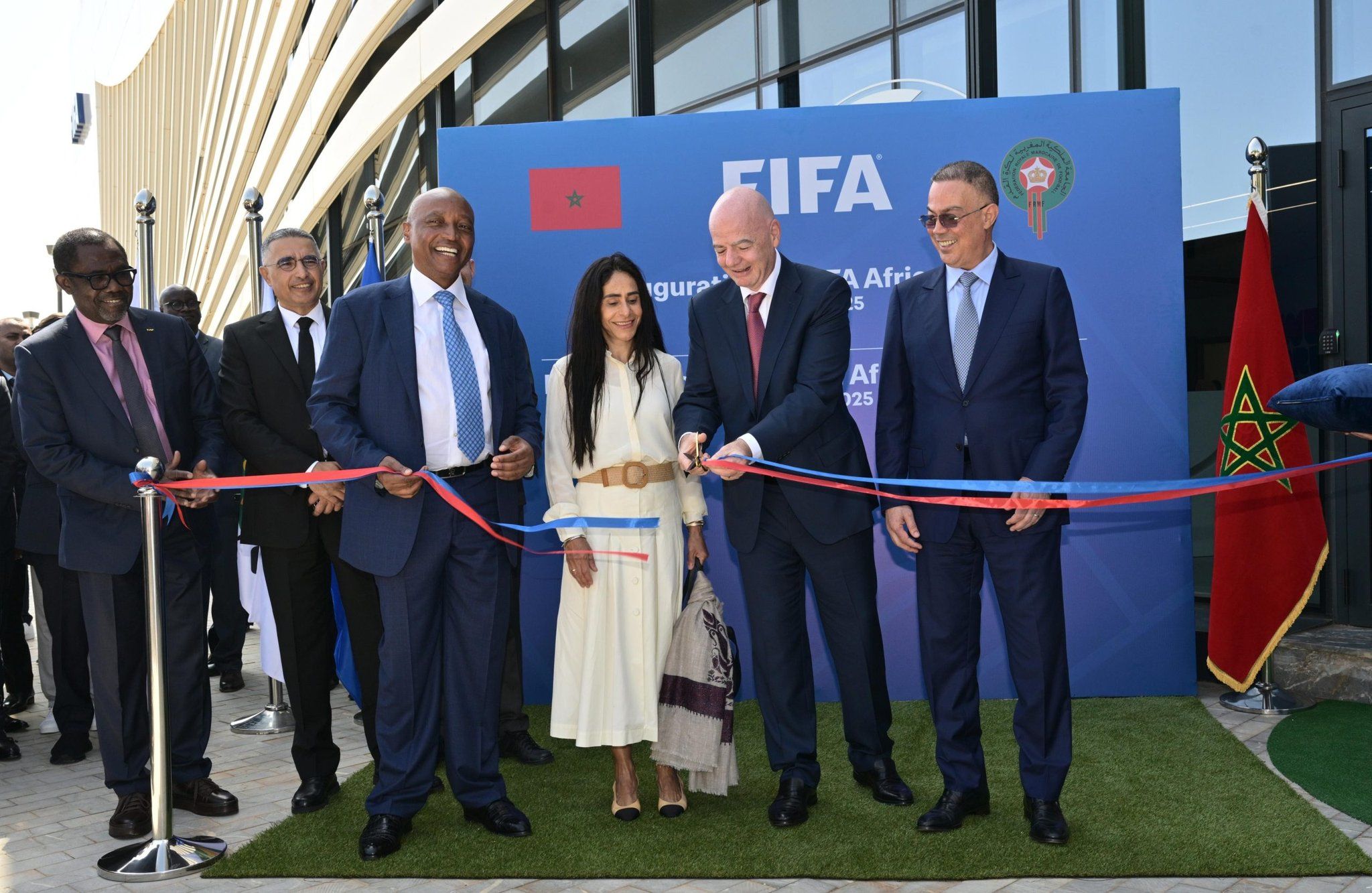 FIFA pide disculpas por el fallido negocio e intenta salvar a Infantino