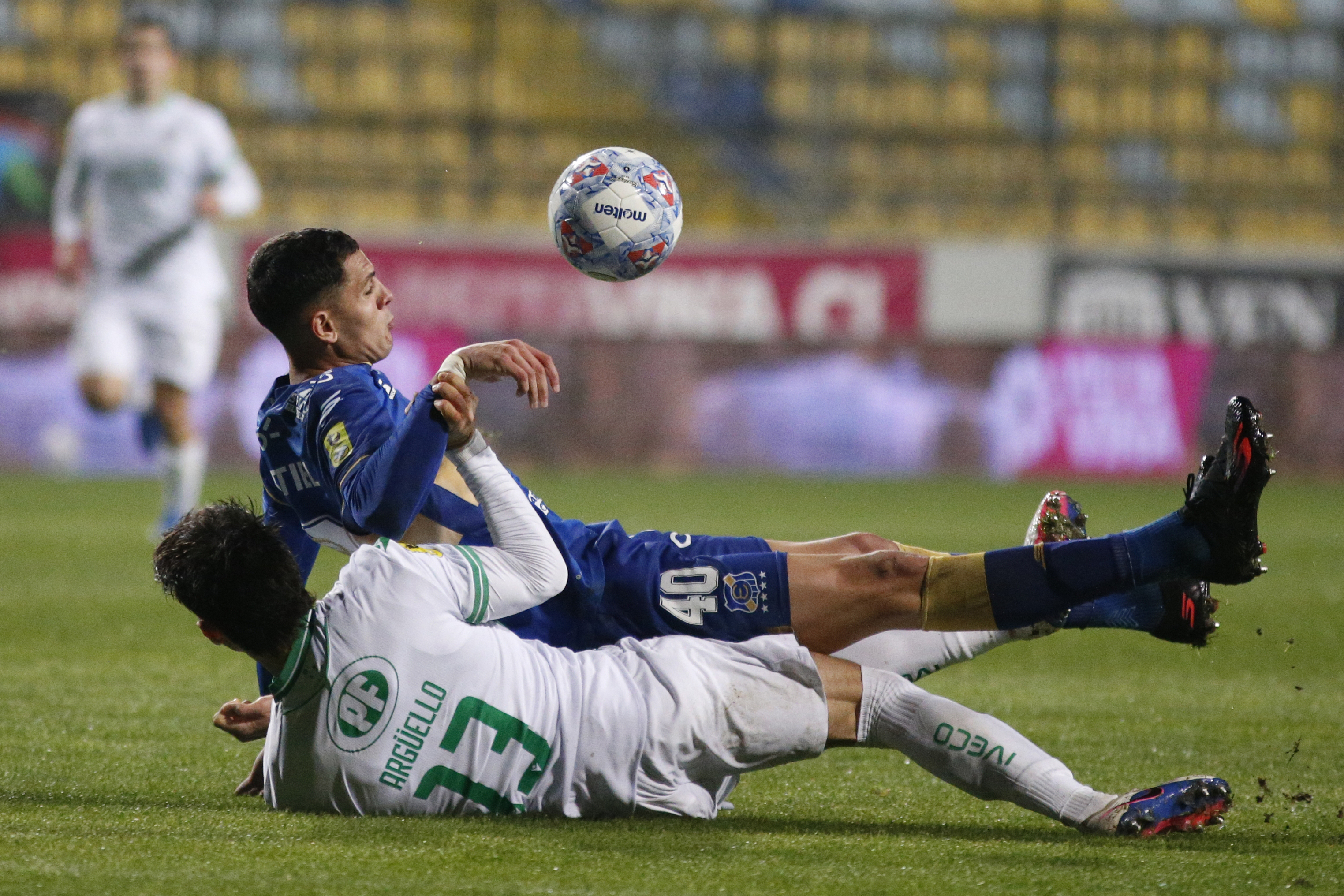 La zurda de Ramos salvó a Everton contra Audax