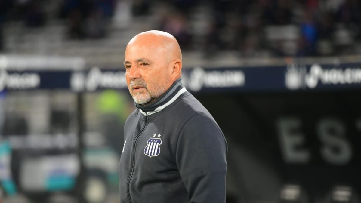Sampaoli vive otra pesadilla en Talleres: pifiado por la hinchada tras empate ante Rosario