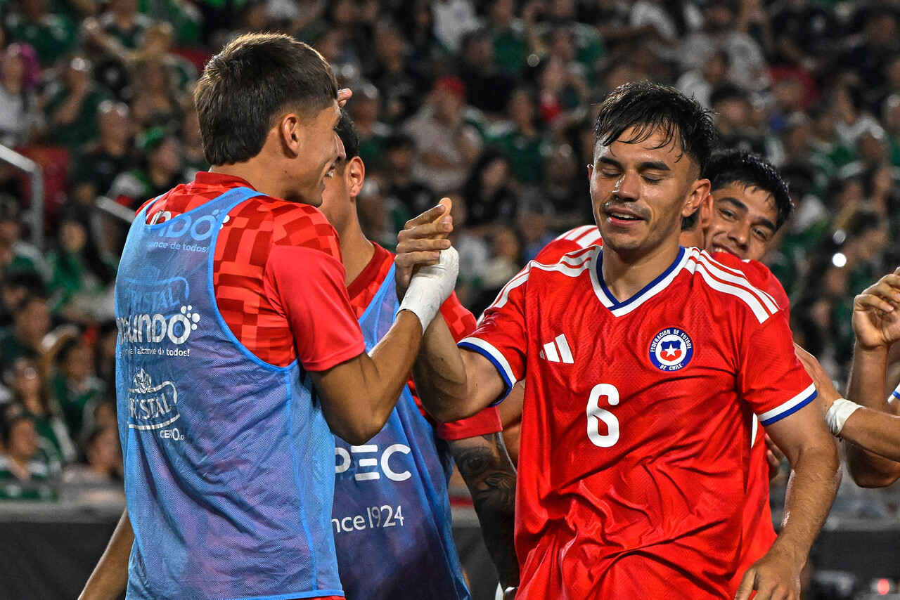 Chile venció a un débil México para cerrar su gira por Norteamérica
